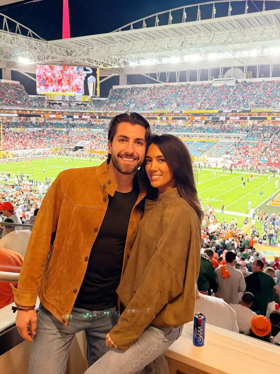 Jason Tartick Dating History Kathryn Hurley