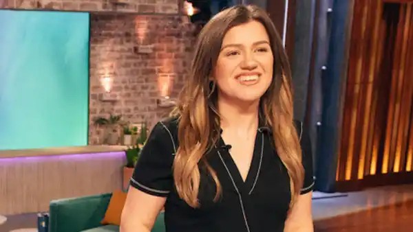 Kelly-Clarkson-NUP_209847_00599