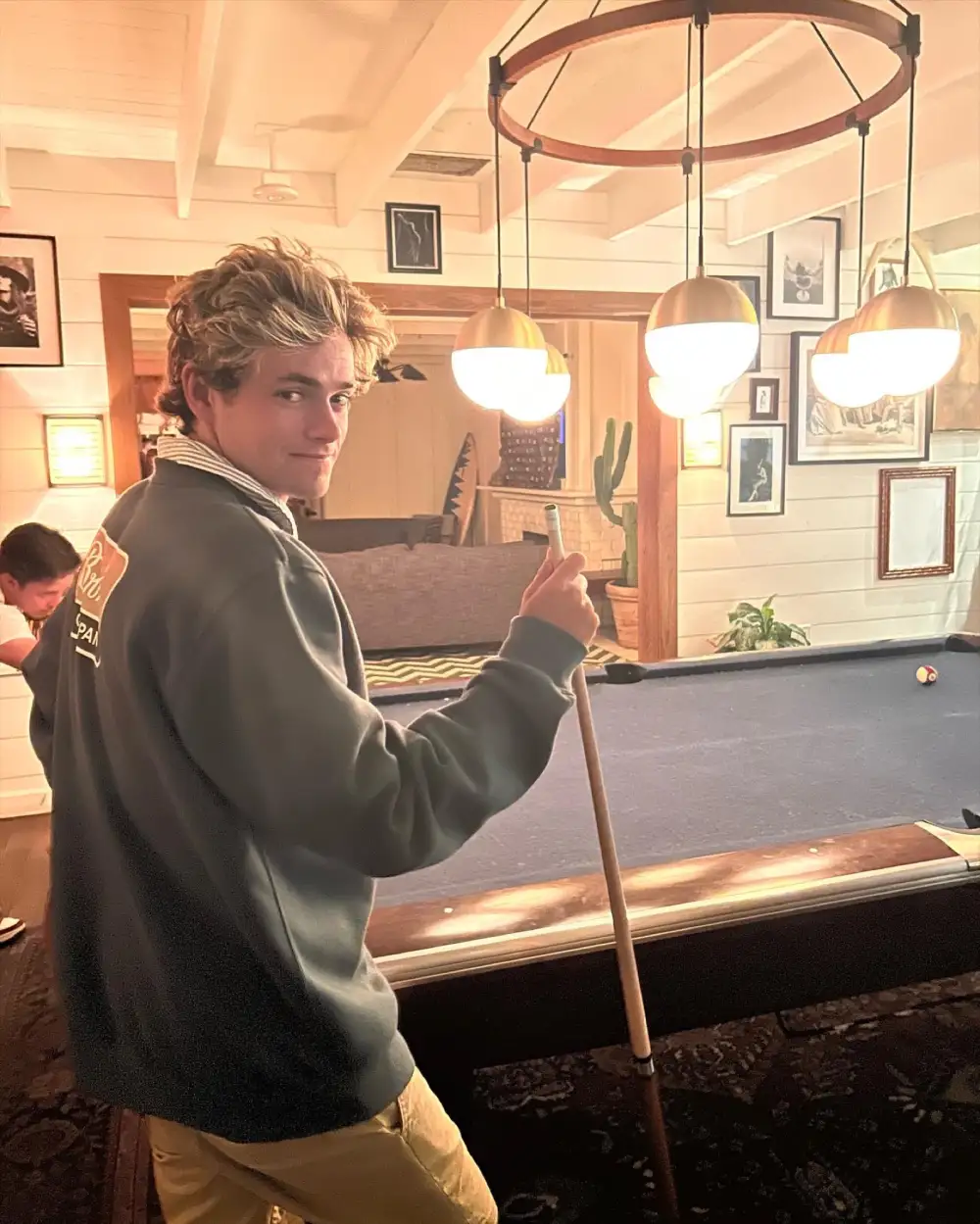 Landman Star Michelle Randolphs Family Guide Her Bachelor Alum Sister Cassie Randolph More Landon