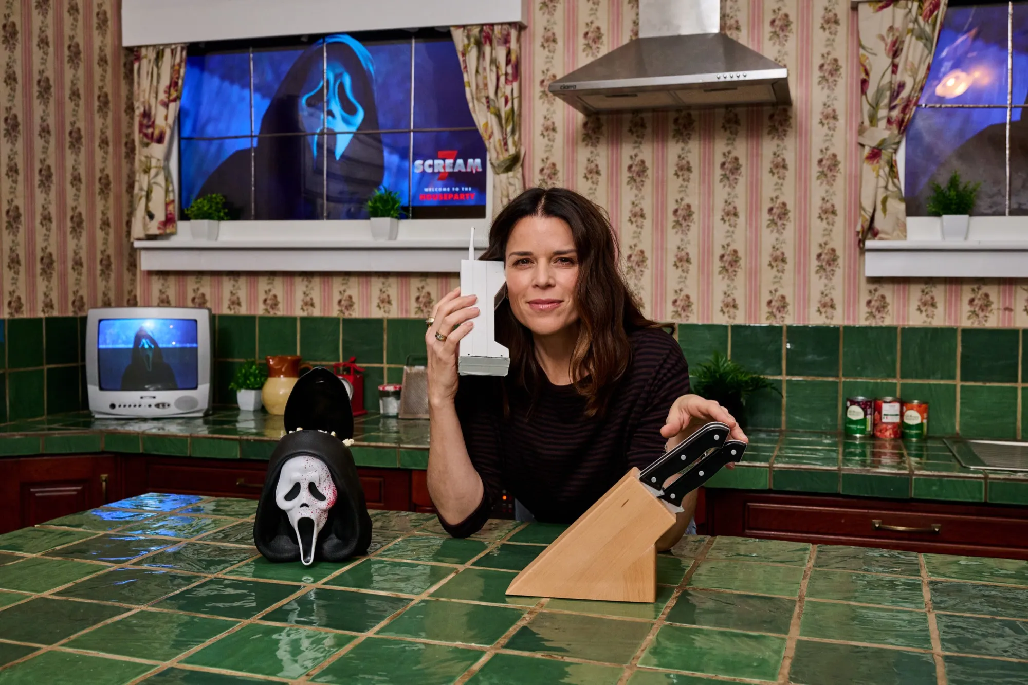 Neve Campbell Secured 5 Million More Than Courteney Cox for Scream 7 Film Underwent 500K Rewrite Feature