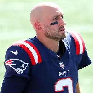 Promo Former NFL QB Brian Hoyer Announces Sudden and Unexpected Loss of Sister in Law