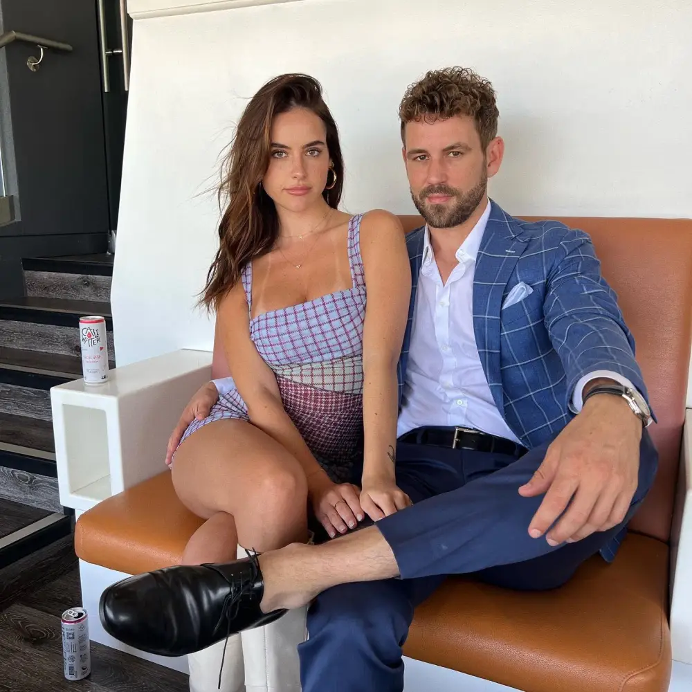 Salley Carson Says Southern Charm Costar Austen Kroll Deserves Public Apology After Viall Files Drama Inline