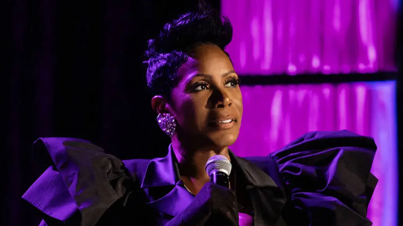 Sommore in Sommore: Chandelier Fly