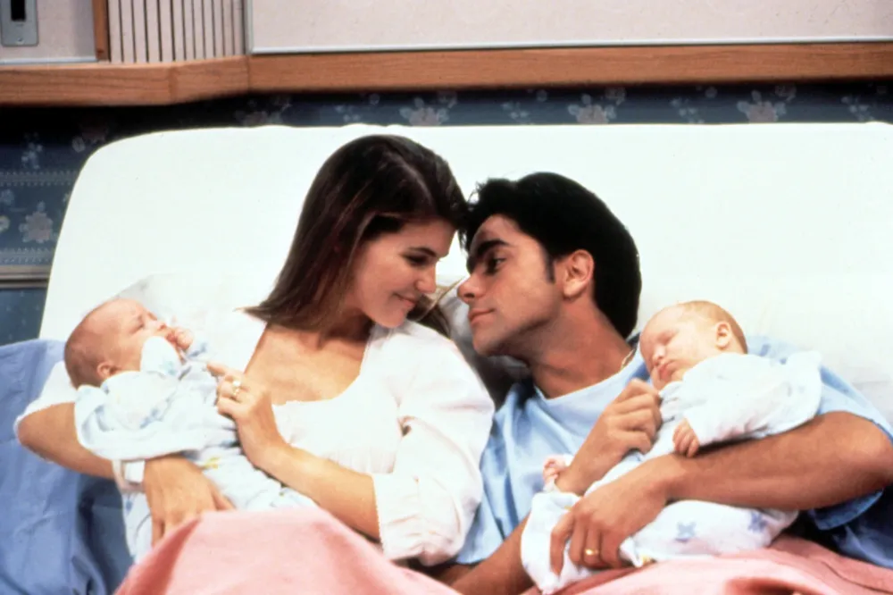 TSDFUHO_EC018 Full House 25 Things.jpg