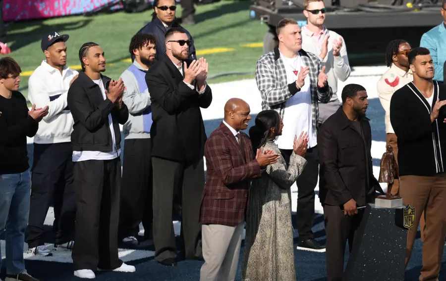 Travis-Kelce-GettyImages-2260104292