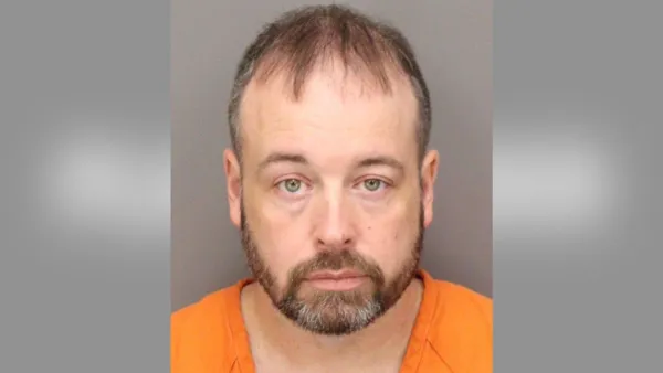 Florida Teacher Arrested After Calling Student 'Mommy' in Sexually Explicit Texts
