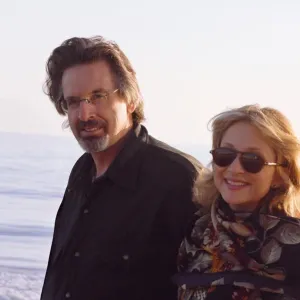 ‘Lizzie McGuire’ Star Hallie Todd Breaks Silence on Robert Carradine’s Death After Bipolar Disorder Battle