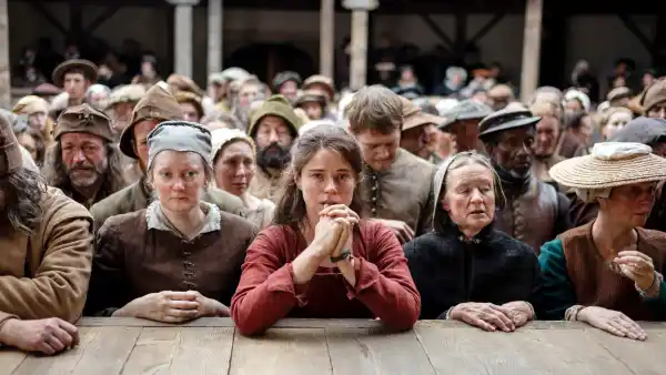 Jessie Buckley in Hamnet