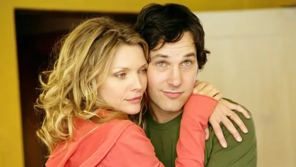 Michelle Pfeiffer and Paul Rudd in I Could Never Be Your Woman