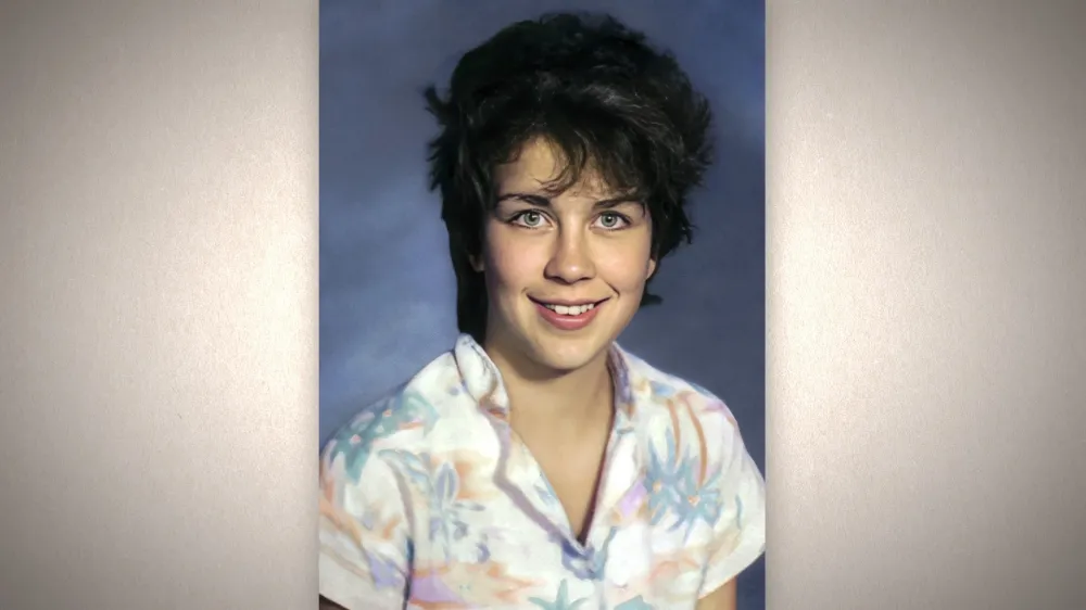 Aundria Bowman in Into the Fire