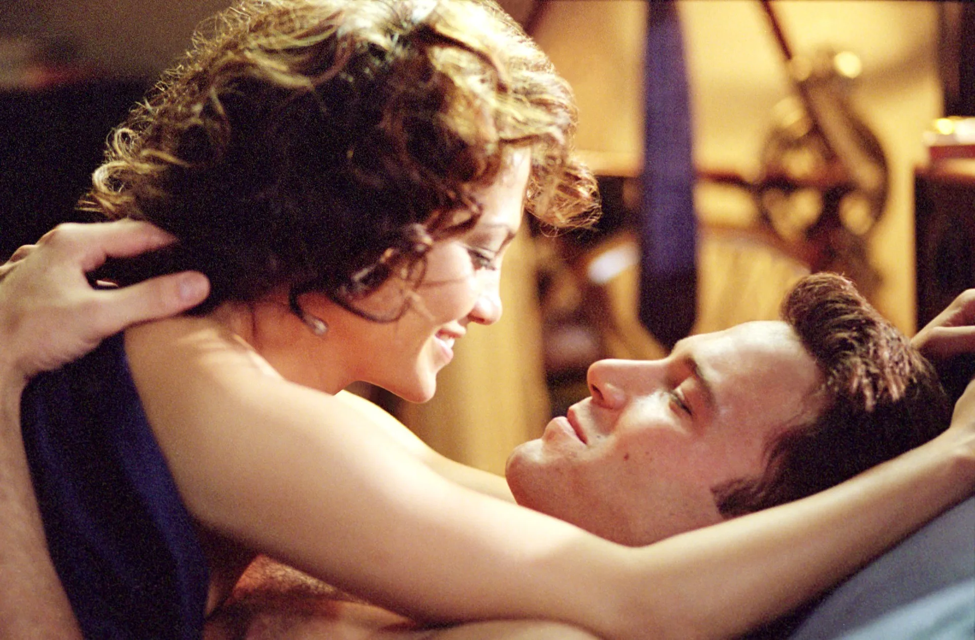 Jennifer Lopez and Ben Affleck in Jersey Girl