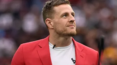 1711948959 J.J. Watt’s Sideline Conversation With Rondale Moore Resurfaces After Receiver’s Death at 25