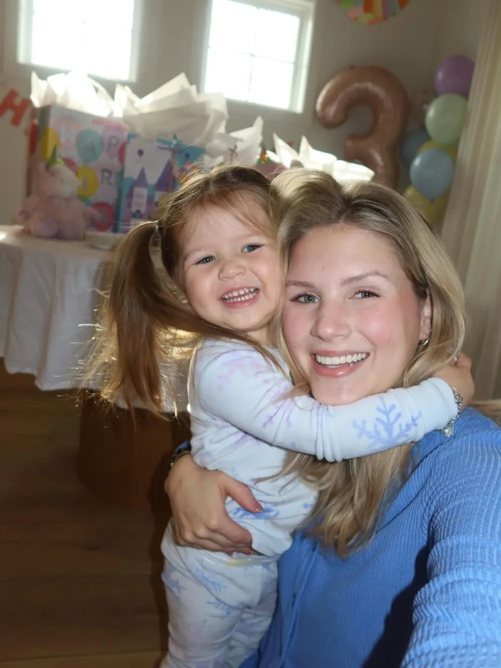 Katie Bates Celebrates Daughter&rsquo;s Birthday 1 Month After Husband's Affair