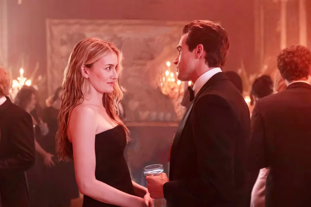 Sarah Pidgeon and Paul Anthony Kelly in Love Story: John F. Kennedy Jr. & Carolyn Bessette