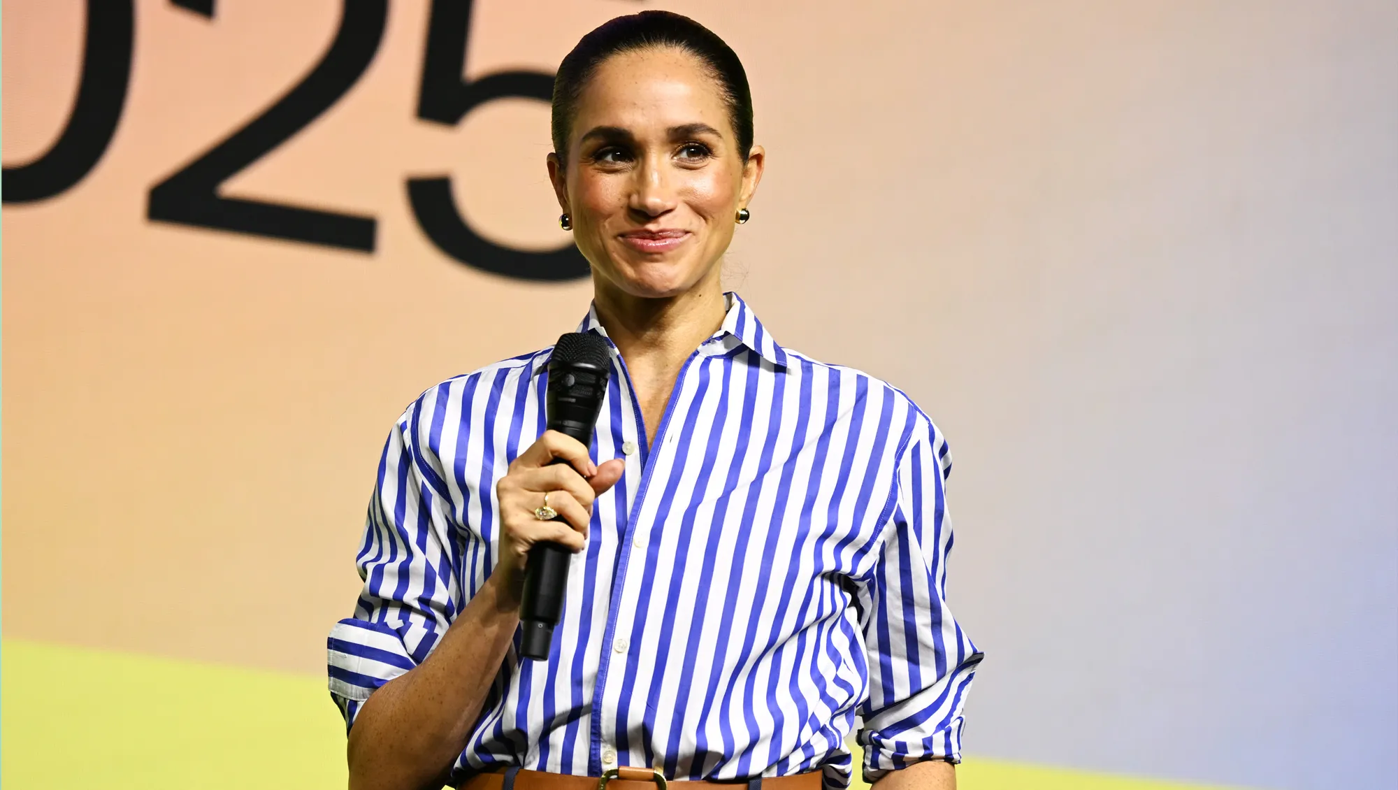 Meghan Markle Sweater