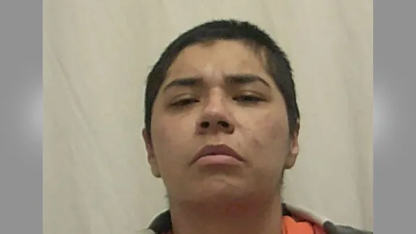 Mother Finds Adult Daughter Being Stabbed Nearly 20 Times By Woman in Her Bedroom