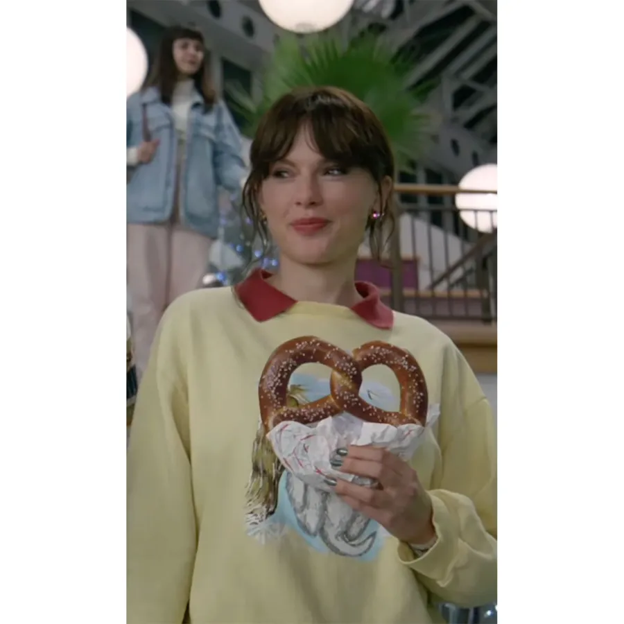 opalite Every Time Taylor Swift Wore a Brunette Wig