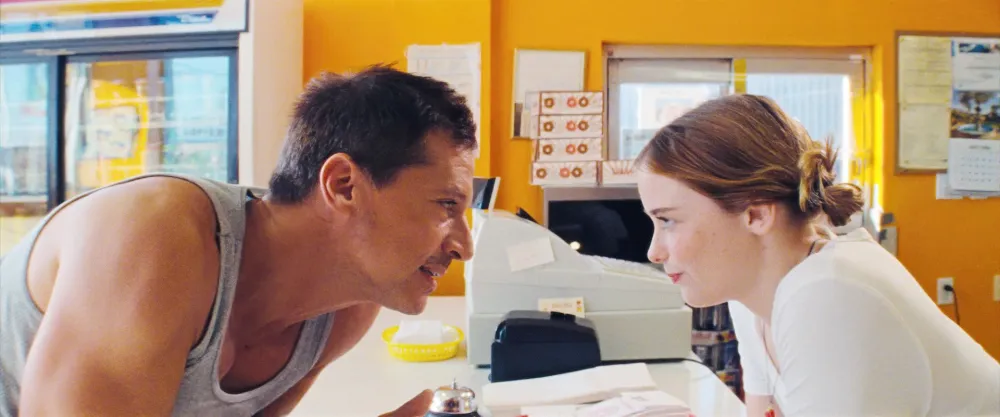 Simon Rex and Suzanna Son in Red Rocket