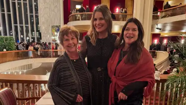 Who Is Annie Guthrie What to Know About Savannah Guthrie Sister Amid Nancy Guthrie Disappearance