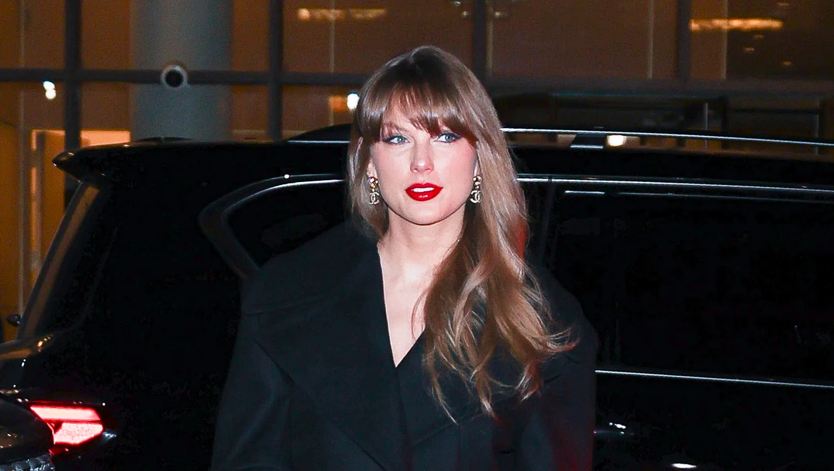 NEW YORK, NEW YORK - JANUARY 17: Taylor Swift is seen arriving to Nobu Downtown in Financial District on January 17, 2025 in New York City. (Photo by Aeon/GC Images)