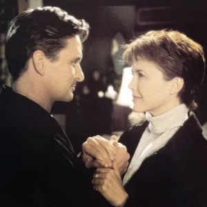 Michael Douglas and Annette Bening in The American President