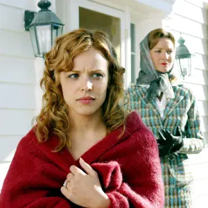 Rachel McAdams and Joan Allen in The Notebook