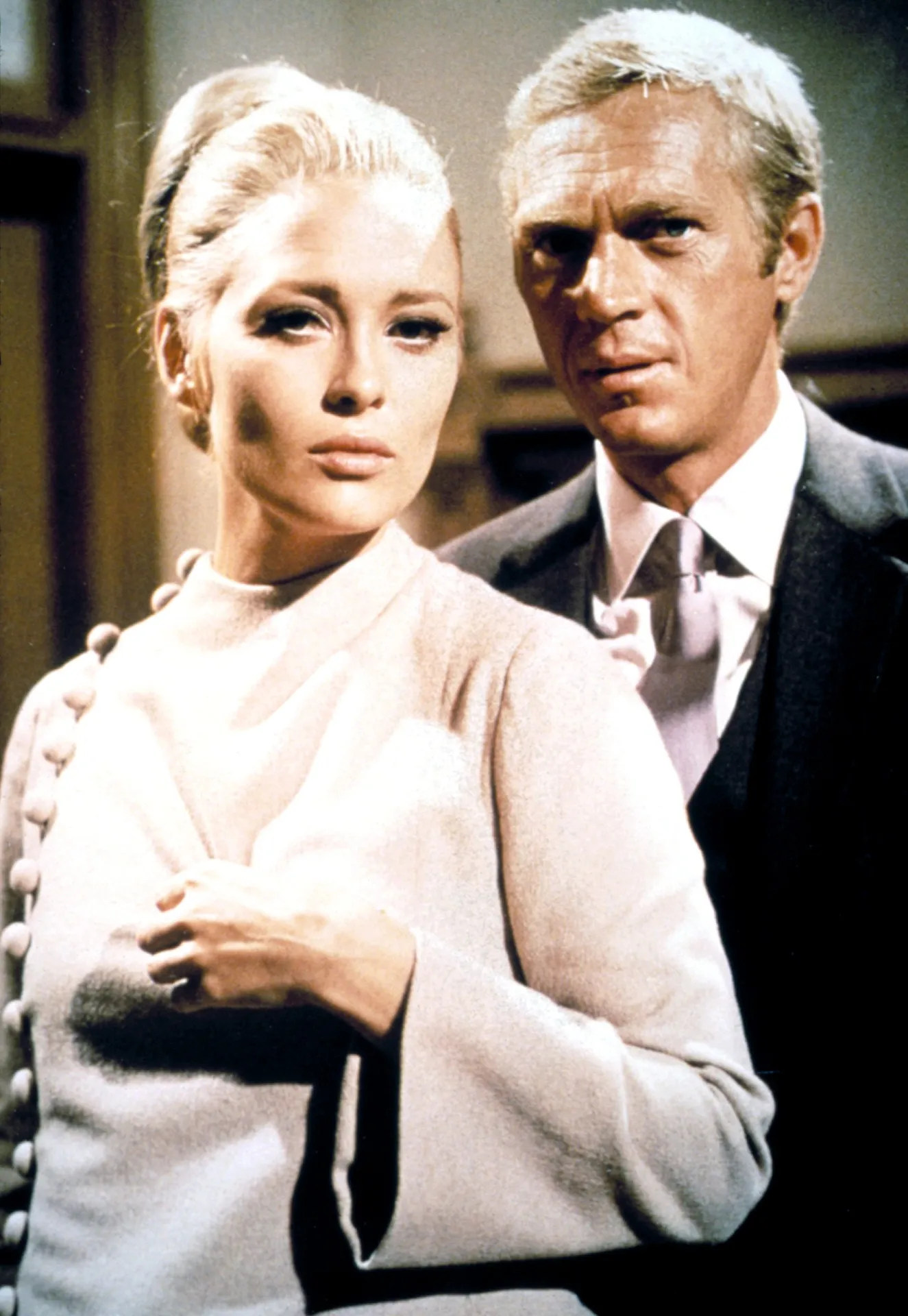 Faye Dunaway and Steve McQueen in The Thomas Crown Affair