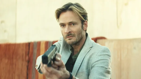 Andreas Pietschmann in Unfamiliar