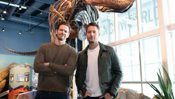 Tracker's Justin Hartley Helps Paradise's Jon Beavers