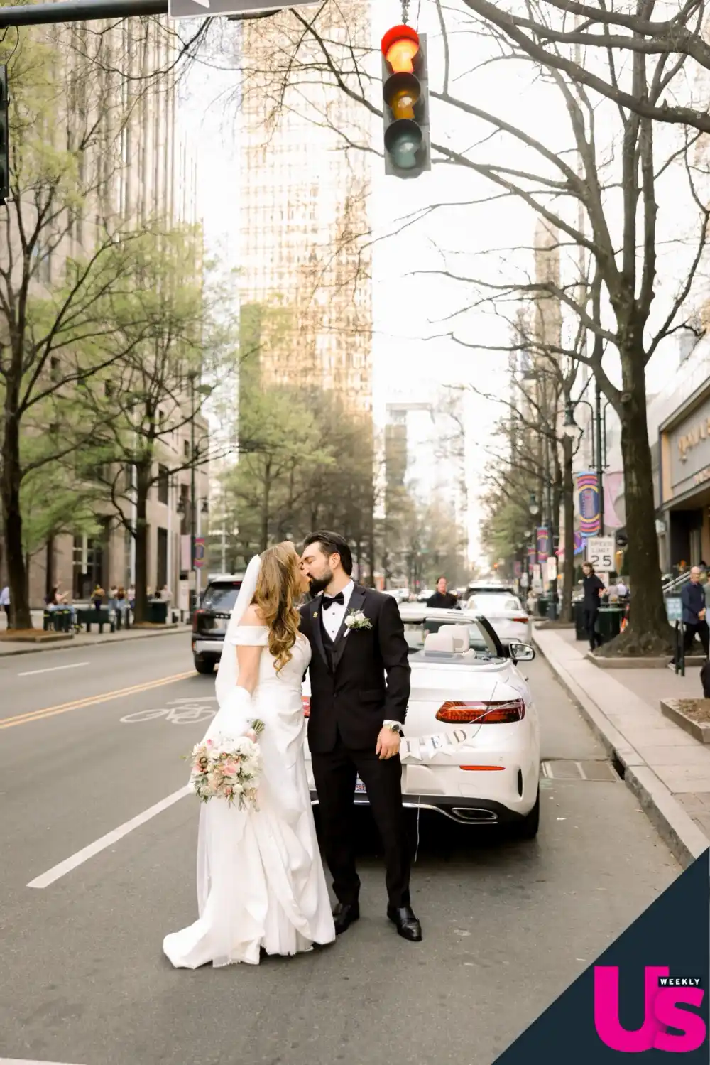 90 Day Fiance Veronica Rodriguez and Seth Daryoushfer Are Married Inside Their Magical Wedding Kiss