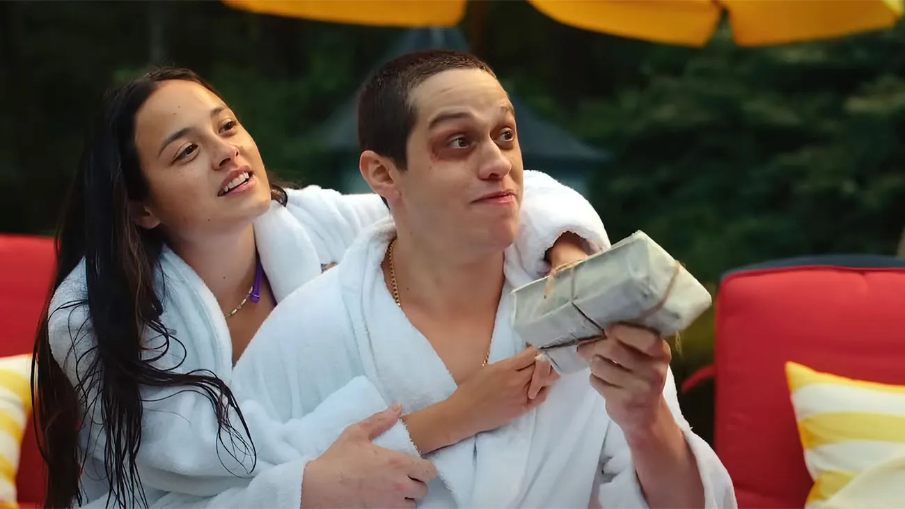 Chase Sui Wonders and Pete Davidson in Bodies Bodies Bodies