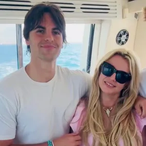 Britney-Spears_1774820830_3863799368033260094_12246775