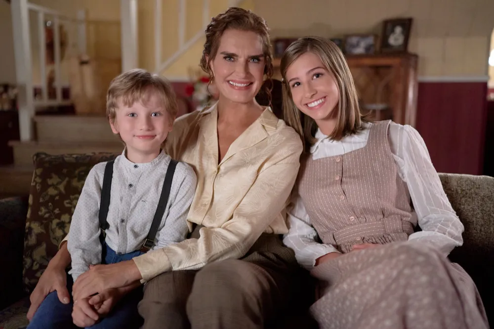 Brooke Shields Breaks Down When Calls the Heart Gravesite Scene Whats Next for Charlotte Grandkids