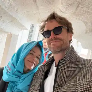 Chelsea Handler Shares Glimpse of Mystery Boyfriend, Reveals How They Met