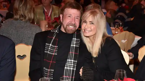 Chuck-Norris-and-Gena-OKelley-GettyImages-1187300520