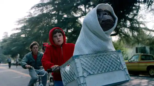 ET Star Henry Thomas Says He Did not Deal With Childhood Fame Well in Rare Interview