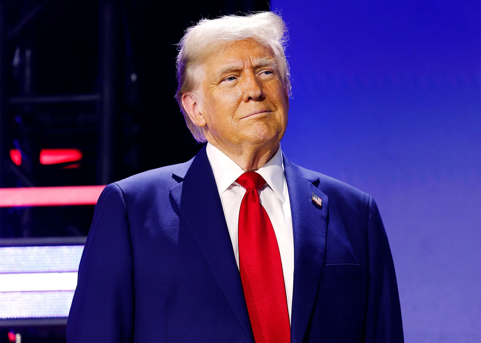 Feature Donald Trump Recalls John F Kennedy Jr and his wife Carolyn Bessette Kennedy Going to Mar a Lago