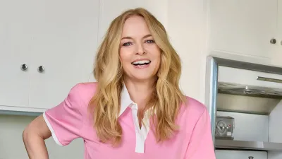 Feature Heather Graham 9 2614 Luxury Handbag Shopping Cover Story