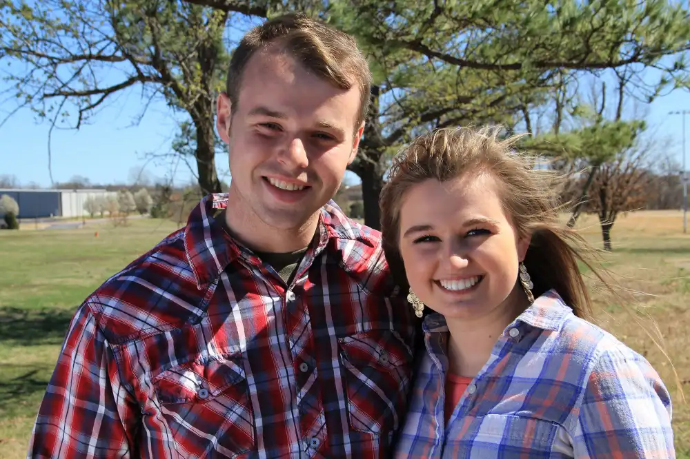 Feature What Has Kendra Duggar Said About Her Marriage to Joseph Duggar