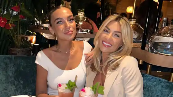 Fitness Influencer Sarah Green’s ‘Beautiful’ Daughter Honor Dead at Age 23: ‘Hearts Are Broken’