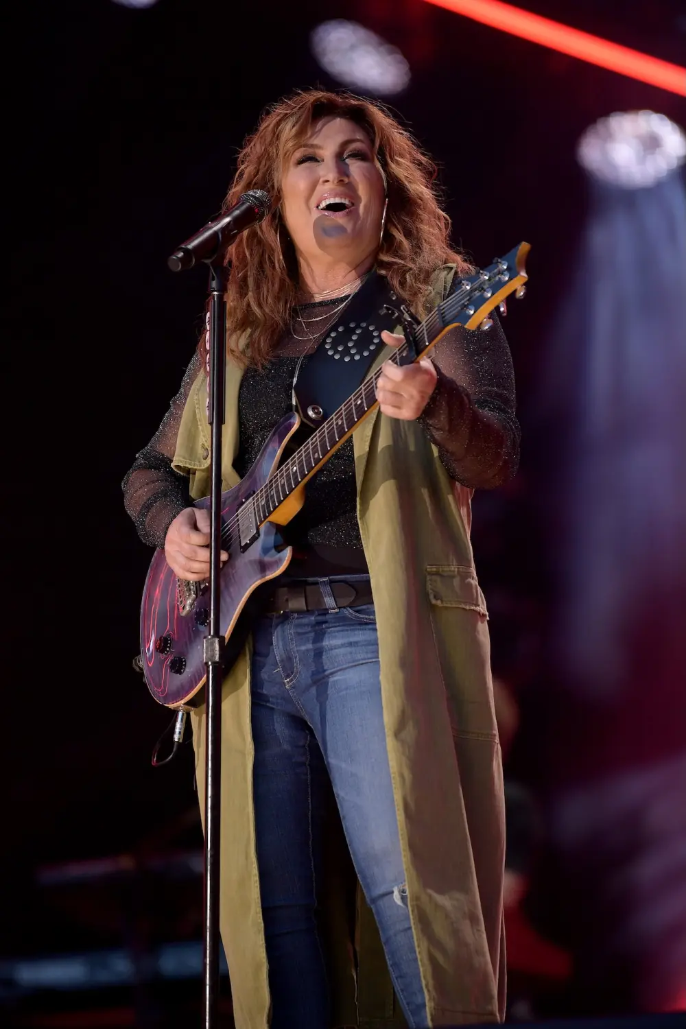 Jo Dee Messina Says She &lsquo;Didn't Recognize&rsquo; Herself Before Her Weight Loss Transformation