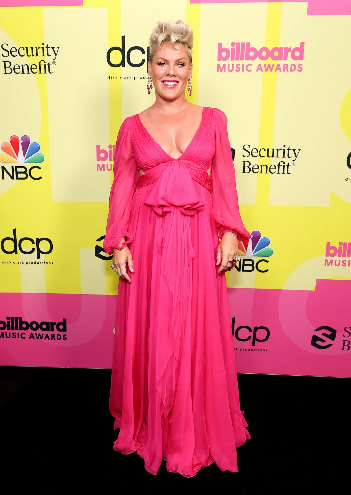 Pink Explains the Reason Why Her Family Moved to New York City: ‘I Am an Amazing Mom’