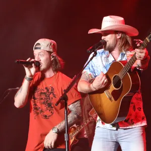 Florida Georgia Line Reunites on Stage 4 Years After Split