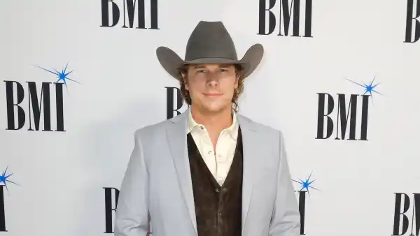 GettyImages-2185652802 Randall King Pauses Tour to Seek Help for Mental Health