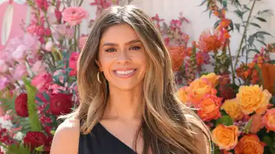 Taylor Frankie Paul Breaks Down Missing Flight to ‘Bachelorette,’ Reveals Current Status With Dakota