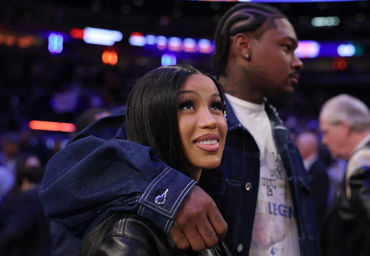 Cardi B Seemingly Addresses Stefon Diggs on Stage Too Sexy To Be Lonely