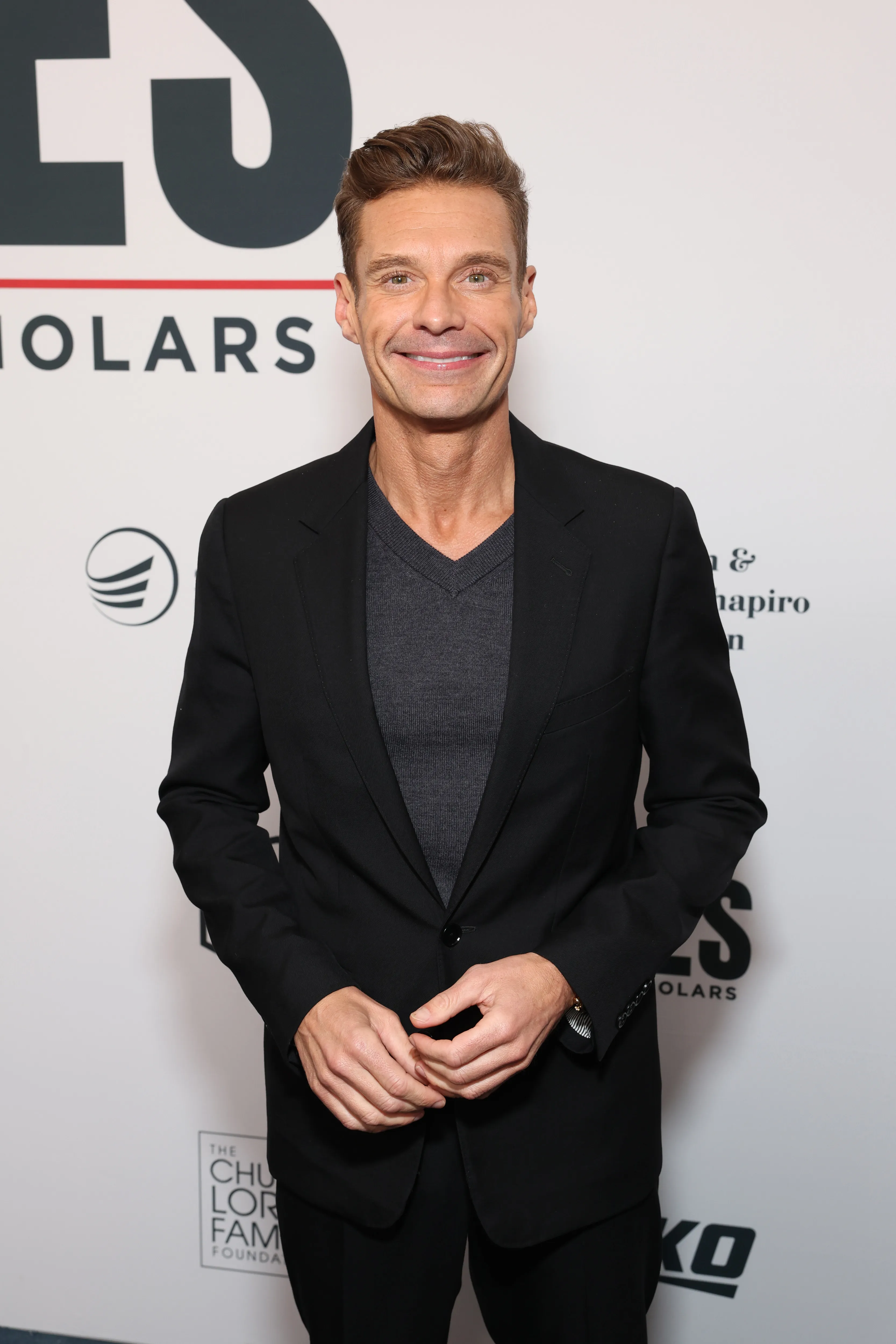 Ryan Seacrest Hints That He's on Tinder in Quest to Find Love