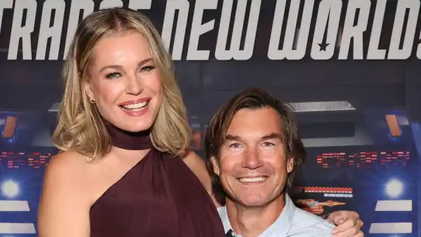 Jerry O'Connell Jokes Wife Rebecca Romijn Only Touches Him When High