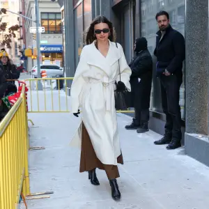 Miranda Kerr trench coat