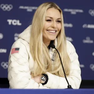 GettyImages-2259222701 lindsey vonn posts pull ups video